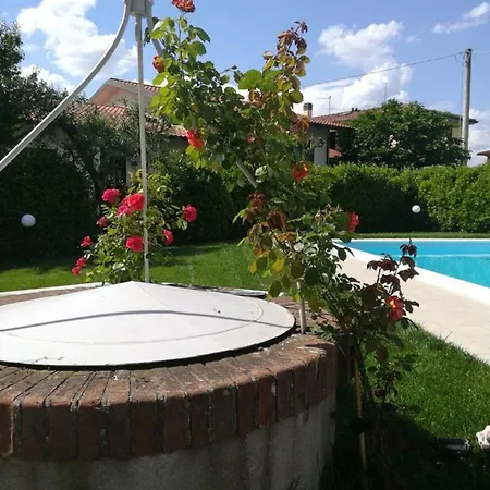Apartamento Spacious In Campanile With Private Pool Orentano