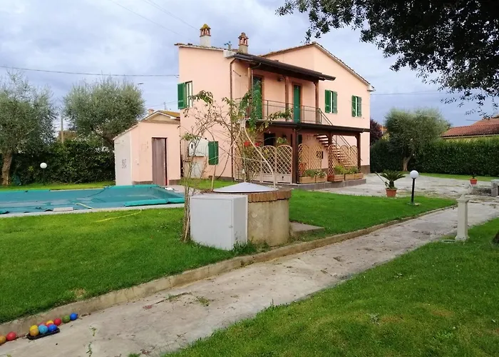 Apartamento Spacious In Campanile With Private Pool Orentano